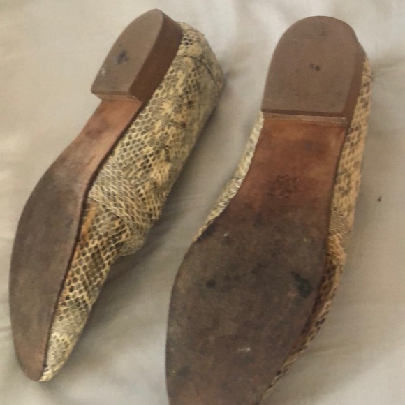 Ann Marino faux rattlesnake leather loafers - Picture 2 of 2